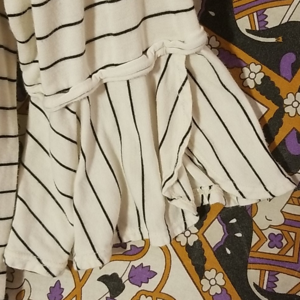 Flowy Striped Ruffle-Sleeve Blouse - Picture 2 of 2